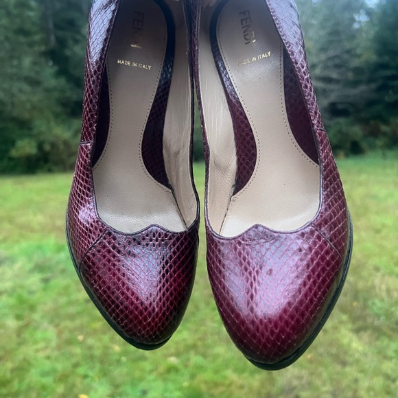 FENDI Burgundy Red Snakeskin Leather Gold Platforms Heels Pumps Rare - Picture 11 of 16